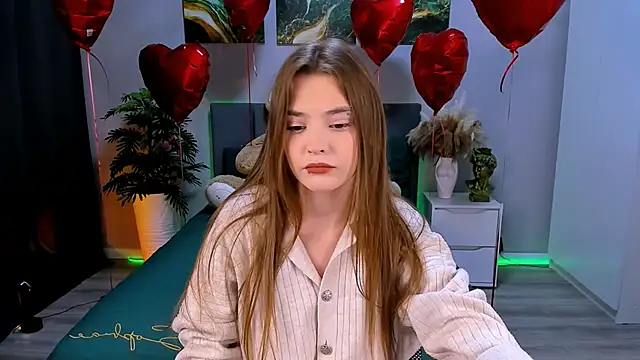 Snapshot of RayWillliams chatting on March 14, 2025, 8:28 pm RayWillliams online show from March 14, 2025, 8:28 pm