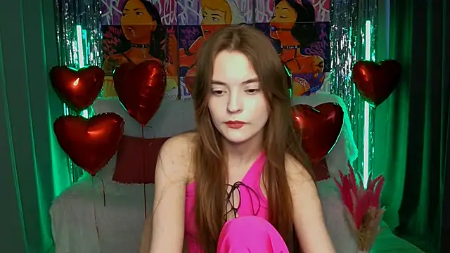 Snapshot of RayWillliams chatting on February 15, 2025, 12:43 pm RayWillliams online show from February 15, 2025, 12:43 pm