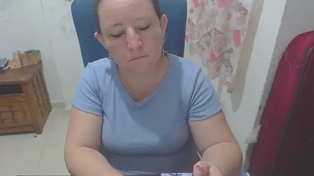 Snapshot of Yohis_Kiut25 chatting on February 18, 2026, 3:26 am Yohis Kiut25 online show from February 18, 2026, 3:26 am