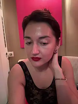 sweetflowers69 online show from March 22, 2025, 10:48 pm