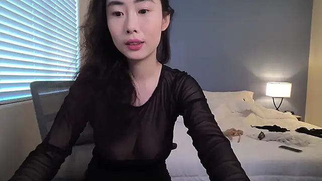 ha888we online show from October 4, 2025, 4:08 pm