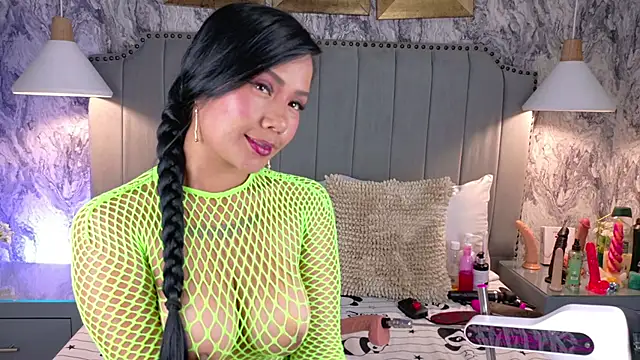 Snapshot of Pocahontas_BGB chatting on October 3, 2025, 8:54 pm Pocahontas BGB online show from October 3, 2025, 8:54 pm