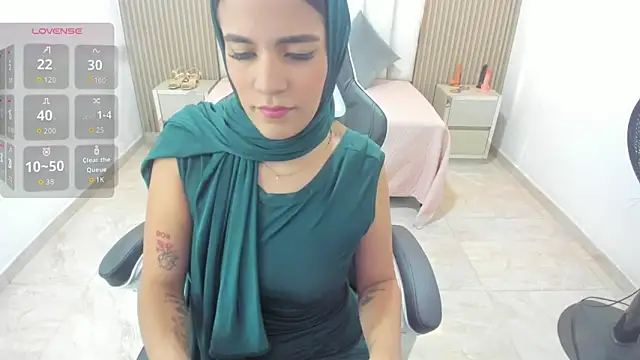 Zulema hamdi online show from March 18, 2026, 2:26 am