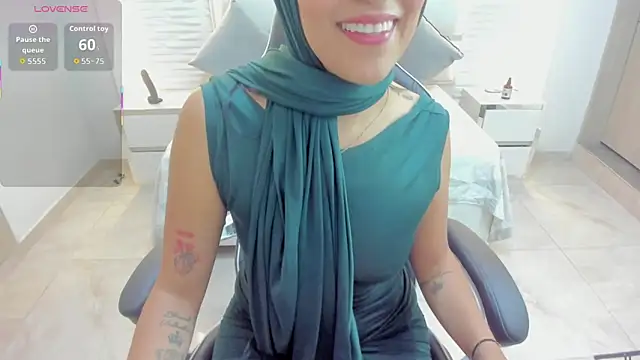 Zulema hamdi online show from November 6, 2025, 11:58 am