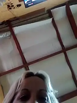 Snapshot of Pilarxxx666 chatting on February 6, 2026, 7:10 pm Pilarxxx666 online show from February 6, 2026, 7:10 pm