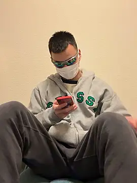 Snapshot of ki--kun chatting on February 2, 2026, 10:47 am ki--kun online show from February 2, 2026, 10:47 am