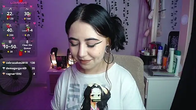 Snapshot of _codeline chatting on February 3, 2026, 6:22 am codeline online show from February 3, 2026, 6:22 am