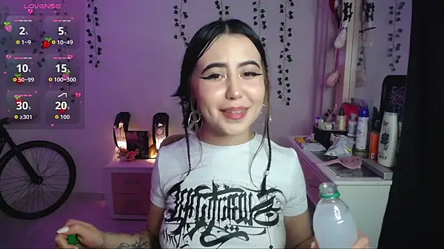 Snapshot of _codeline chatting on February 6, 2026, 3:35 am codeline online show from February 6, 2026, 3:35 am