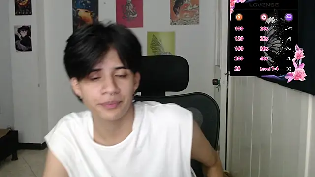 Snapshot of Dha_lia0 chatting on November 15, 2025, 8:29 am Dha lia0 online show from November 15, 2025, 8:29 am