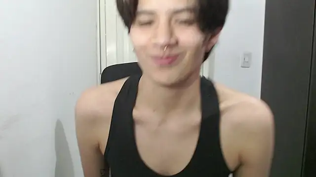 Snapshot of Dha_lia0 chatting on January 22, 2025, 3:09 am Dha lia0 online show from January 22, 2025, 3:09 am