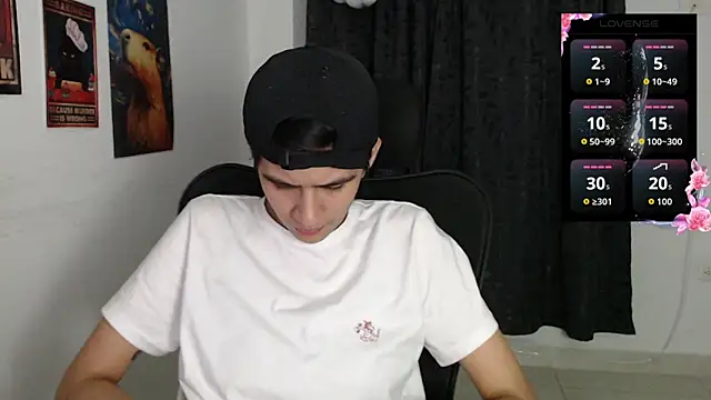 Snapshot of Dha_lia0 chatting on October 8, 2025, 3:30 am Dha lia0 online show from October 8, 2025, 3:30 am