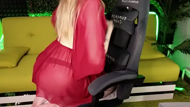 MiaWhisper online show from March 14, 2025, 10:39 am