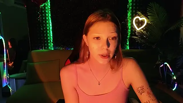 MiaWhisper online show from February 12, 2025, 1:19 am