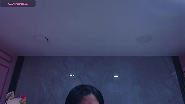 Snapshot of Skye_Little_v chatting on October 29, 2025, 3:49 am Skye Little v online show from October 29, 2025, 3:49 am