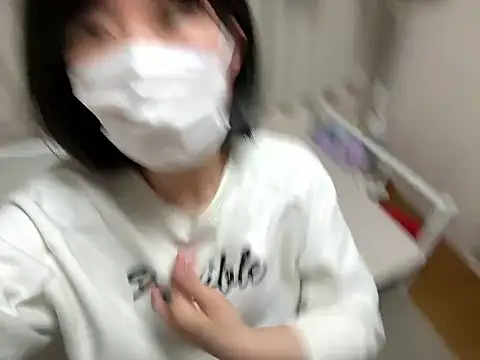 Snapshot of riri_riri_jp chatting on June 5, 2026, 12:00 pm riri riri jp online show from June 5, 2026, 12:00 pm
