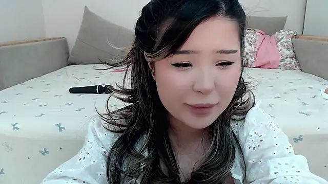 Snapshot of Minamin_20 chatting on May 2, 2026, 11:21 pm Minamin 20 online show from May 2, 2026, 11:21 pm