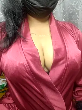 Snapshot of Love_Evaa chatting on February 25, 2026, 3:12 pm Love Evaa online show from February 25, 2026, 3:12 pm