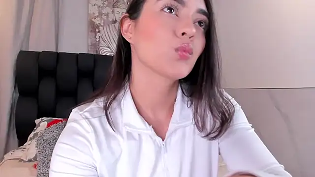 Snapshot of miss_hellen2 chatting on February 20, 2026, 3:14 am miss hellen2 online show from February 20, 2026, 3:14 am