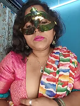 Snapshot of hevensex143 chatting on May 19, 2026, 7:54 pm hevensex143 online show from May 19, 2026, 7:54 pm