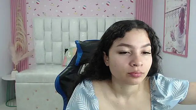 Snapshot of shalon_diaz_s chatting on October 3, 2025, 1:12 pm shalon diaz s online show from October 3, 2025, 1:12 pm