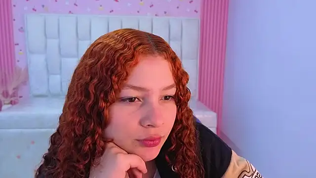 Snapshot of shalon_diaz_s chatting on May 24, 2026, 1:11 pm shalon diaz s online show from May 24, 2026, 1:11 pm