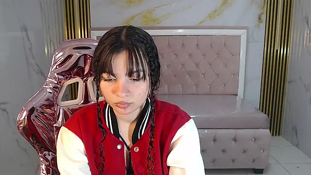 Snapshot of shalon_diaz_s chatting on February 20, 2025, 1:08 pm shalon diaz s online show from February 20, 2025, 1:08 pm