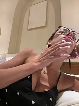 SexySophiaax online show from March 11, 2026, 2:00 pm