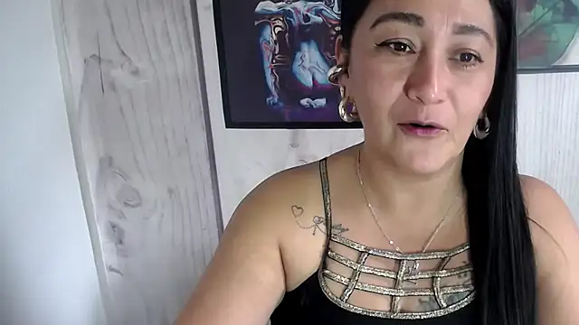 JULIANAWET69 online show from November 10, 2025, 6:24 pm