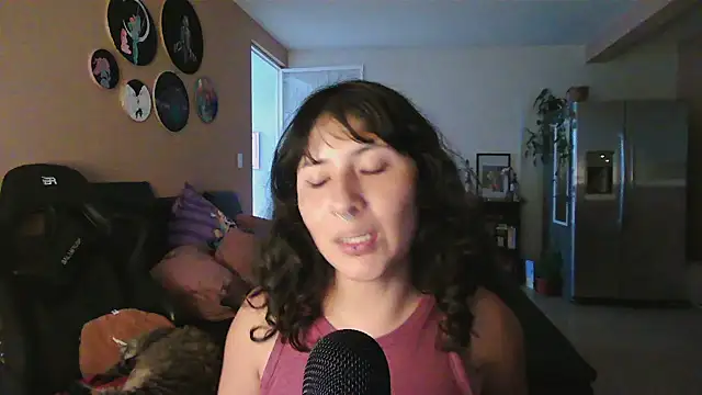 Snapshot of GinnyDelice chatting on September 9, 2025, 12:21 am GinnyDelice online show from September 9, 2025, 12:21 am