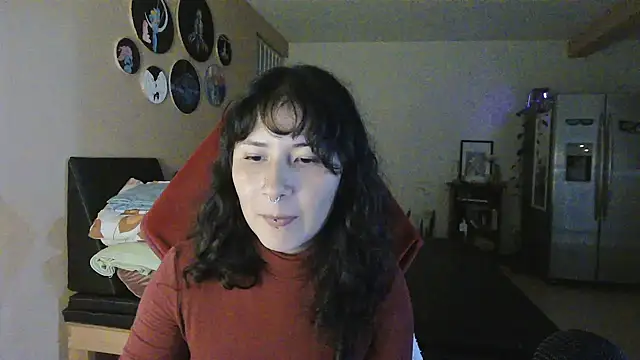 Snapshot of GinnyDelice chatting on October 17, 2025, 1:20 am GinnyDelice online show from October 17, 2025, 1:20 am