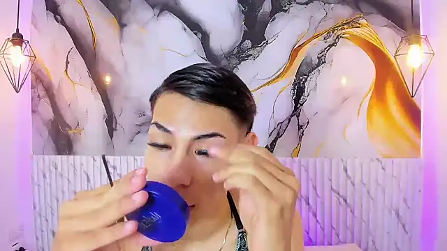 JackeOwens online show from November 18, 2025, 11:57 am