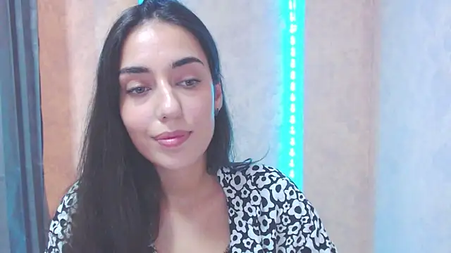 Snapshot of Lovelllyy chatting on September 24, 2025, 10:33 am Lovelllyy online show from September 24, 2025, 10:33 am