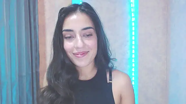 Snapshot of Lovelllyy chatting on September 14, 2025, 10:15 am Lovelllyy online show from September 14, 2025, 10:15 am