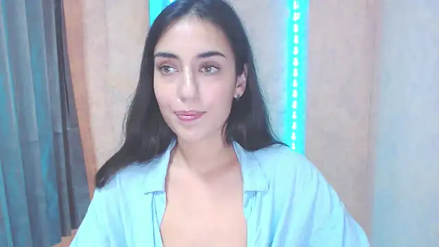 Snapshot of Lovelllyy chatting on October 8, 2025, 11:12 am Lovelllyy online show from October 8, 2025, 11:12 am