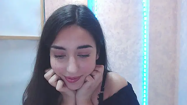 Snapshot of Lovelllyy chatting on February 22, 2025, 10:29 am Lovelllyy online show from February 22, 2025, 10:29 am