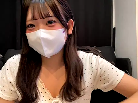 Snapshot of shina_mo_n_ch chatting on November 3, 2025, 2:09 pm shina mo n ch online show from November 3, 2025, 2:09 pm