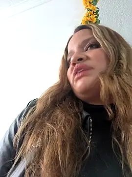 Snapshot of victoria__floyd chatting on October 20, 2025, 9:04 pm victoria floyd online show from October 20, 2025, 9:04 pm