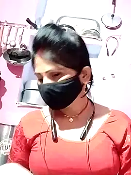 Snapshot of Bhavya_Bhan chatting on February 12, 2025, 8:29 pm Bhavya Bhan online show from February 12, 2025, 8:29 pm
