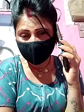 Snapshot of Bhavya_Bhan chatting on February 25, 2025, 6:44 pm Bhavya Bhan online show from February 25, 2025, 6:44 pm