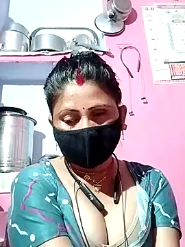 Snapshot of Bhavya_Bhan chatting on March 5, 2025, 9:26 pm Bhavya Bhan online show from March 5, 2025, 9:26 pm