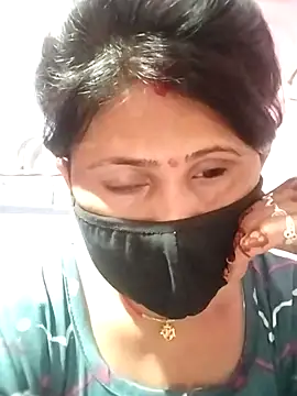 Snapshot of Bhavya_Bhan chatting on February 17, 2025, 8:49 pm Bhavya Bhan online show from February 17, 2025, 8:49 pm