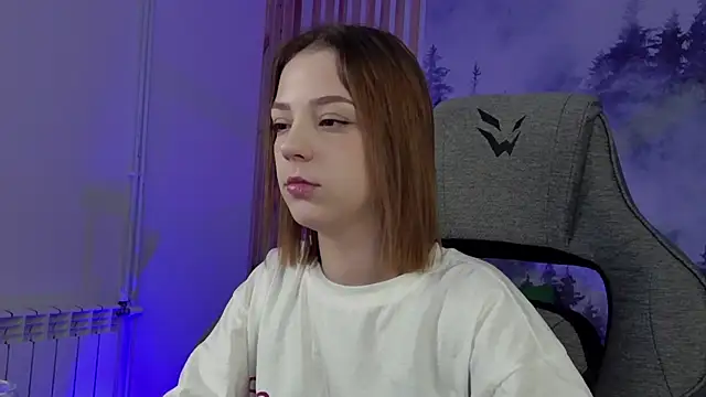 PamBeesly online show from November 27, 2025, 9:10 am