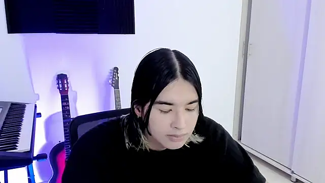 JordiWilld online show from October 28, 2025, 11:36 pm