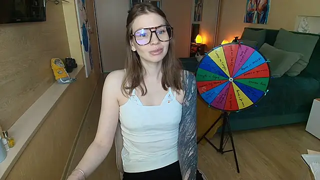 ReginaSparkle online show from February 9, 2026, 5:05 am