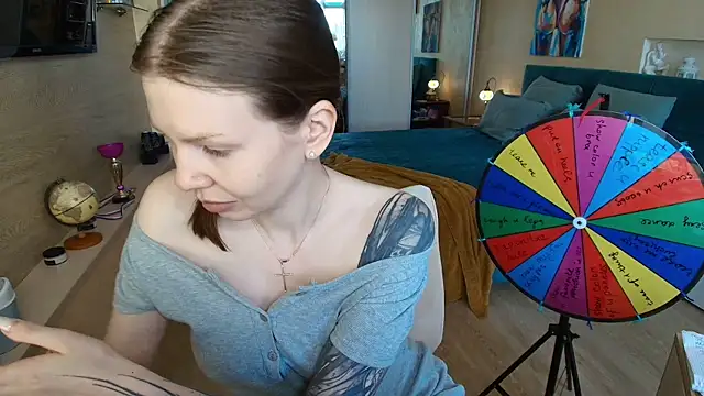ReginaSparkle online show from June 24, 2026, 5:17 am