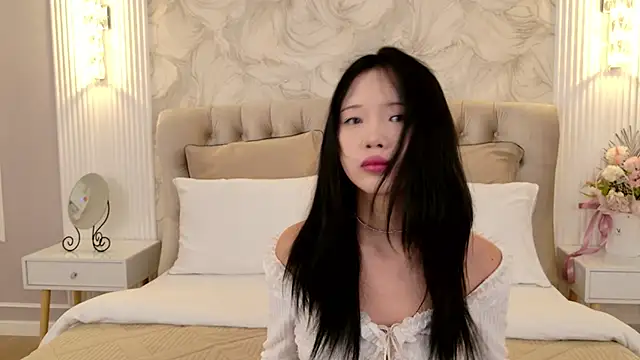 Snapshot of AnneCurtis chatting on September 15, 2025, 3:07 am AnneCurtis online show from September 15, 2025, 3:07 am