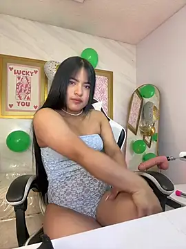 Snapshot of Paulette_v chatting on March 18, 2026, 2:19 pm Paulette v online show from March 18, 2026, 2:19 pm