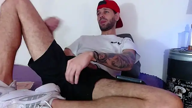 Snapshot of Cristian_white chatting on March 6, 2026, 11:00 pm Cristian white online show from March 6, 2026, 11:00 pm