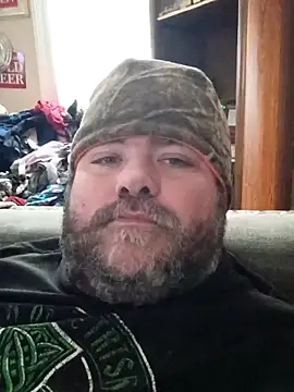 Rcraigue4 online show from November 30, 2025, 7:14 pm