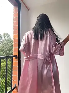 Bella Smiith  online show from February 15, 2026, 1:54 pm